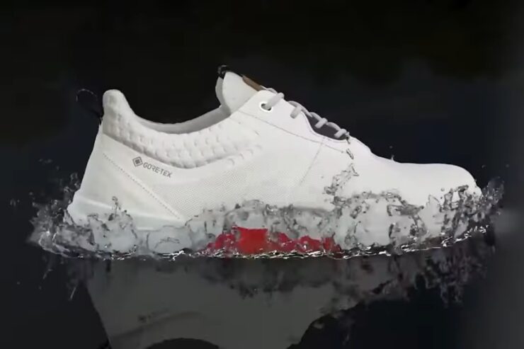 Waterproofing golf shoes