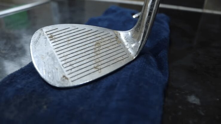 clean golf clubs