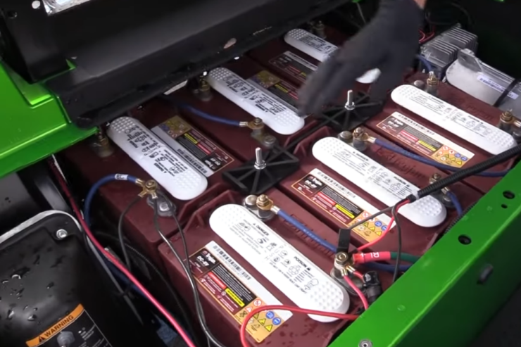 golf cart batteries maintenance