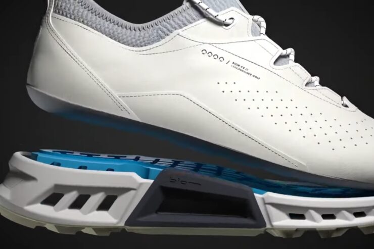 sport shoes for golfers